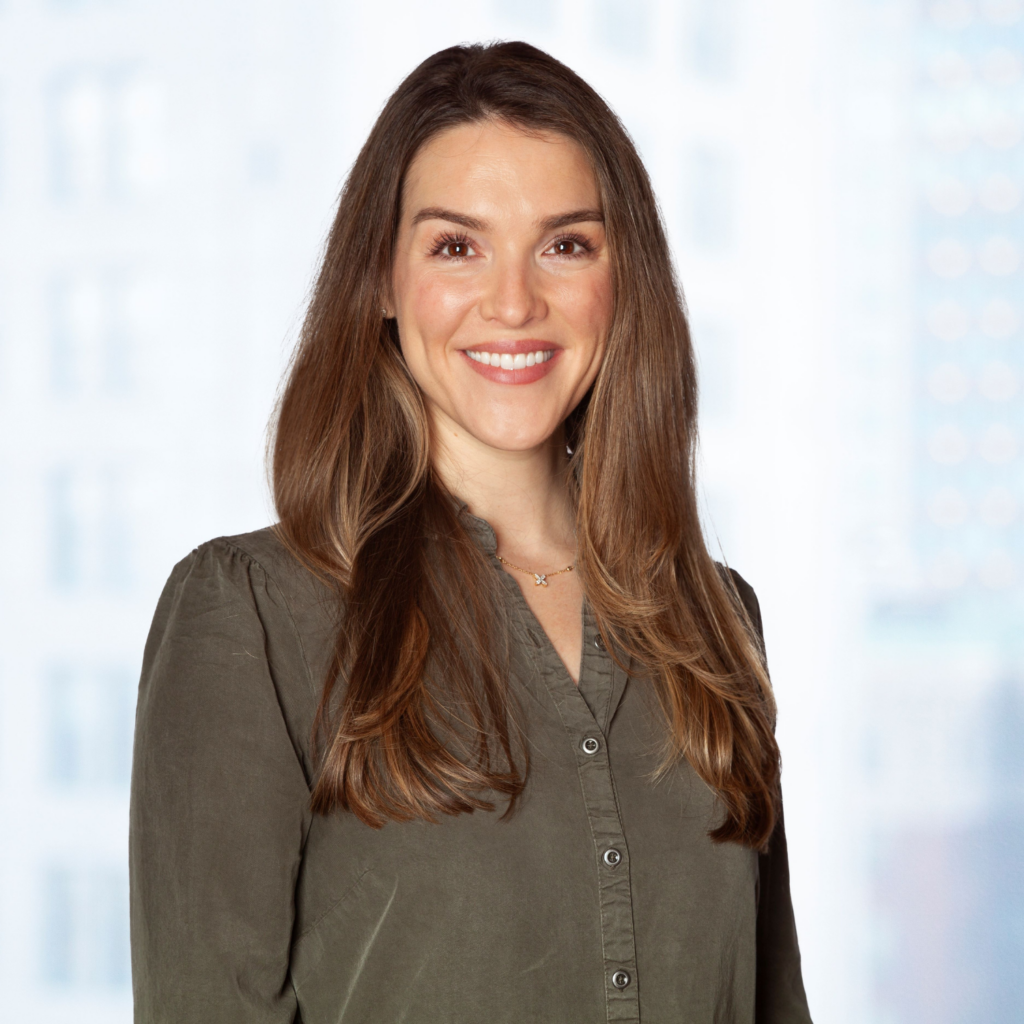 Taylor Darrow Headshot