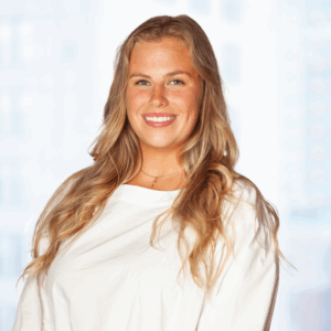 Olivia DeLonais headshot
